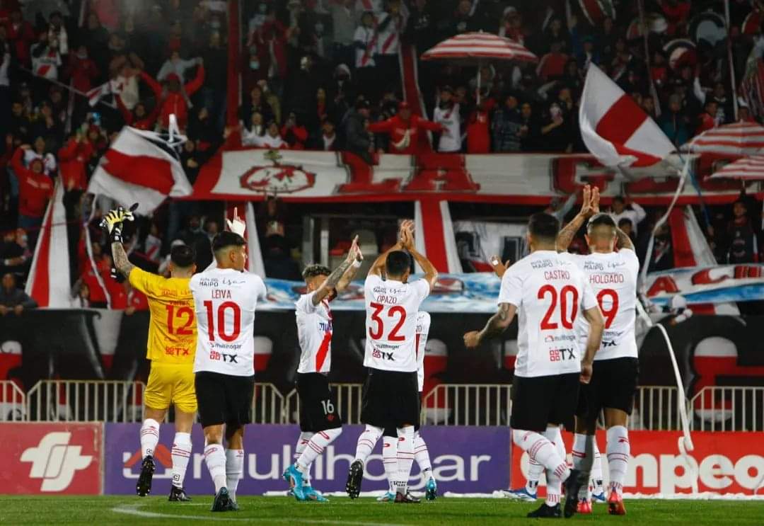 Curicanos esperan ratificar segundo puesto ante rival complicado por el descenso