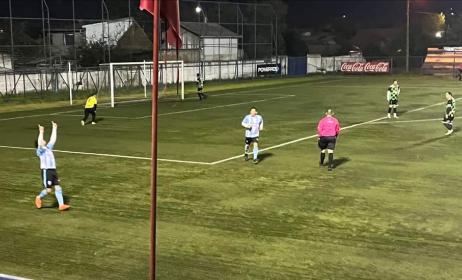 Peloteros de la Asofútbol Talca quedaron con la media vena