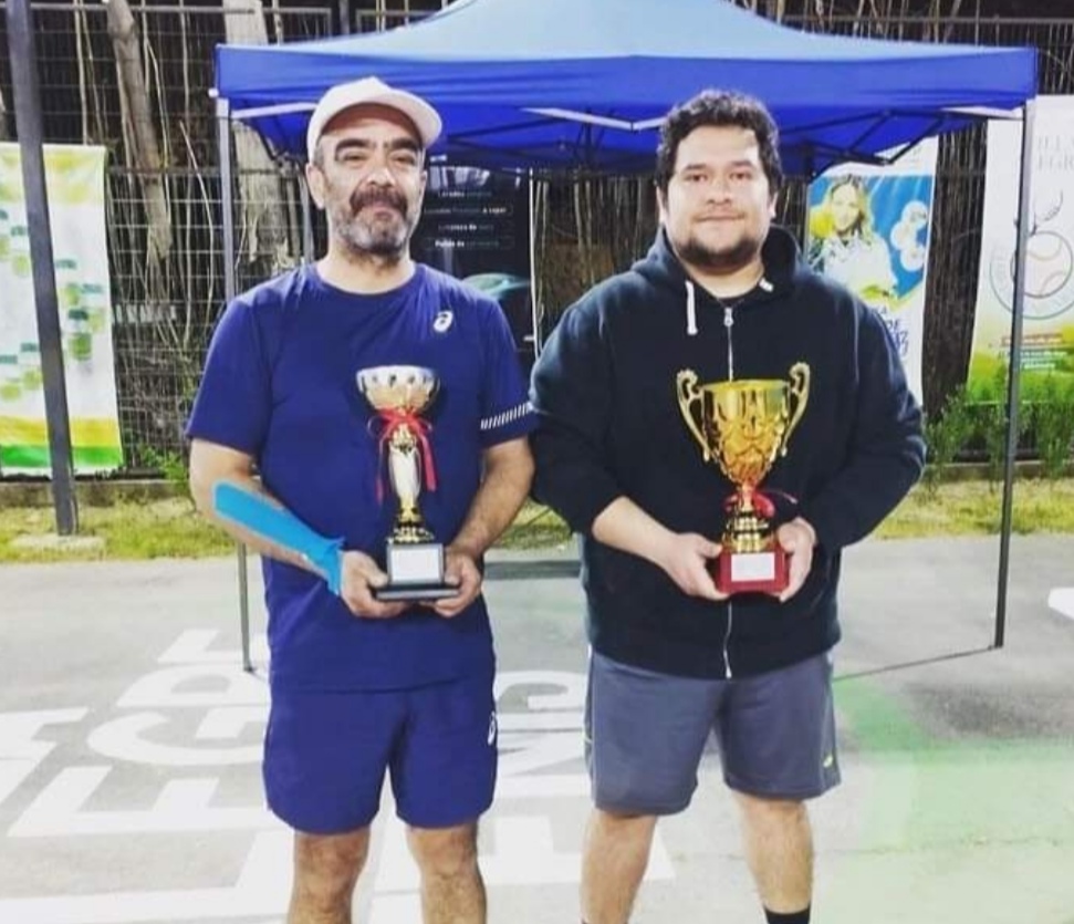 El “18” se festejó con tenis en Villa Alegre