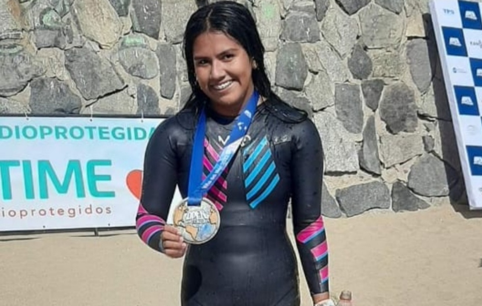 Nadadora villalegrina cumplirá el sueño de defender a Chile