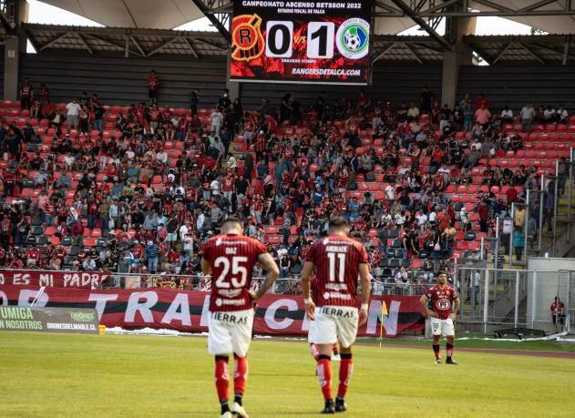 ¡Un año más de fracasos!: Rangers  eliminado de la postemporada