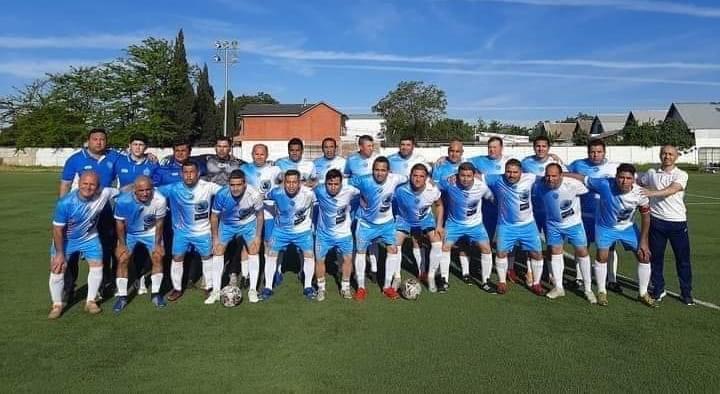 Villanos suspenderán competencia para ir a apoyar con bombos y platillos a los suyos