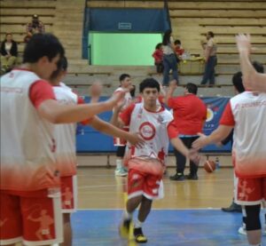 Liceanos tienen una tarea compleja en Copa Chile cestera