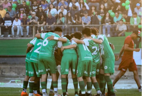 Constitución Unido se juega  su paso a la final del torneo de novatos