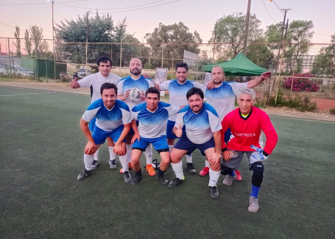 Primeros semifinalistas listeilor del torneo de futbolito de los servicios públicos