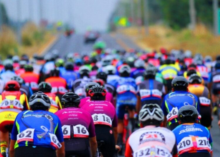 Vuelta Maule Centro parte con un gran número de ciclistas y equipos