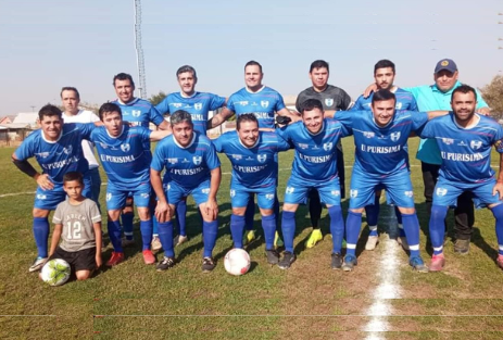 Copa de Campeones de los Viejos Cracks entra a tierra derecha