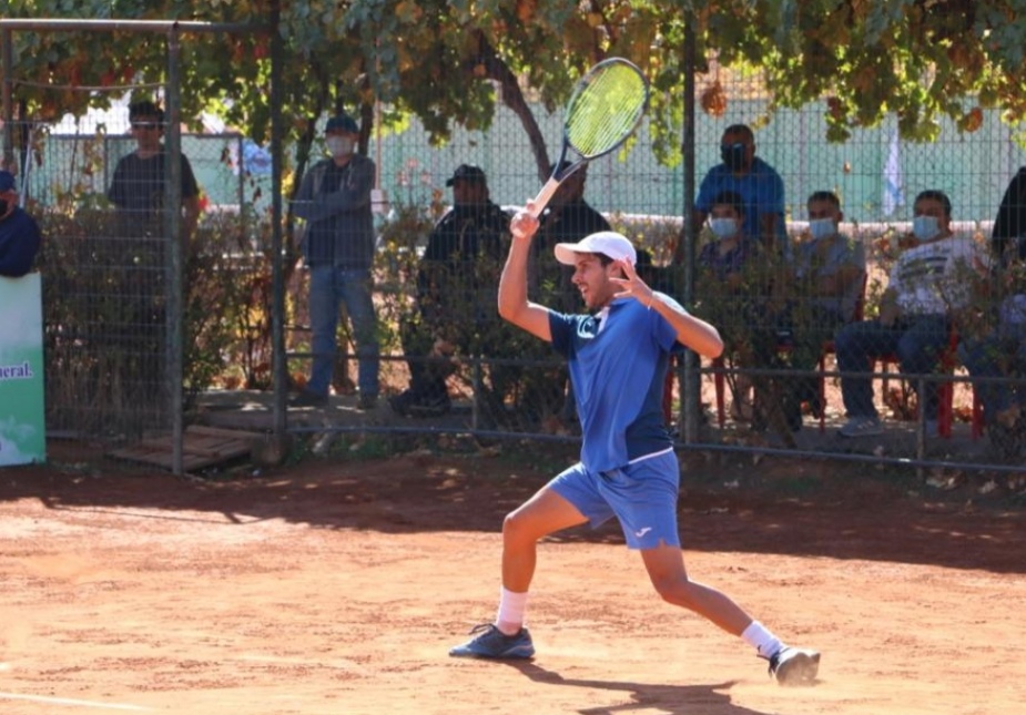 Tradicional torneo de tenis de Semana Santa parte con entretenidos cuadros