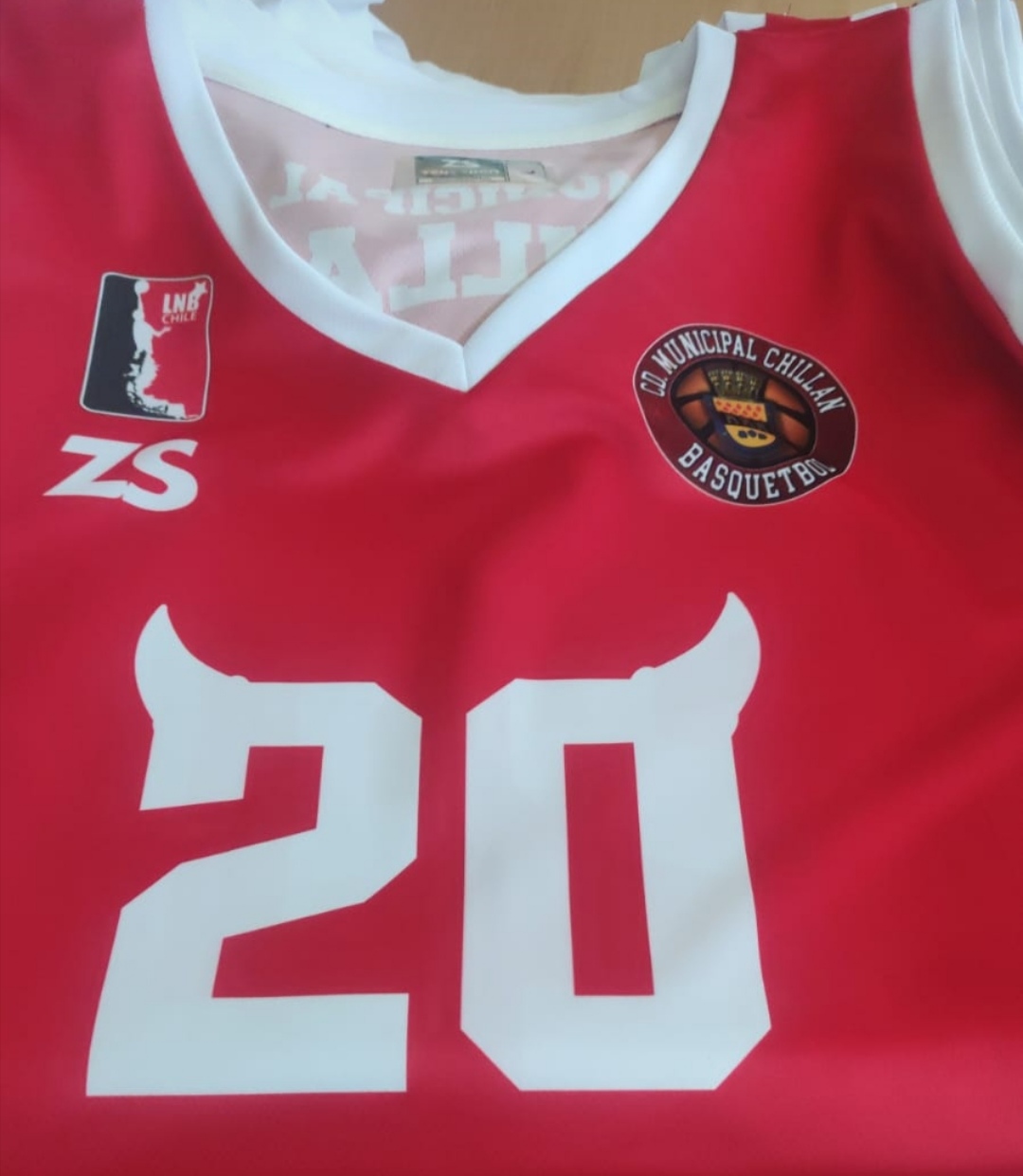 Municipal Chillán otra vez vestirá la casaquilla Zeus en la LNB2