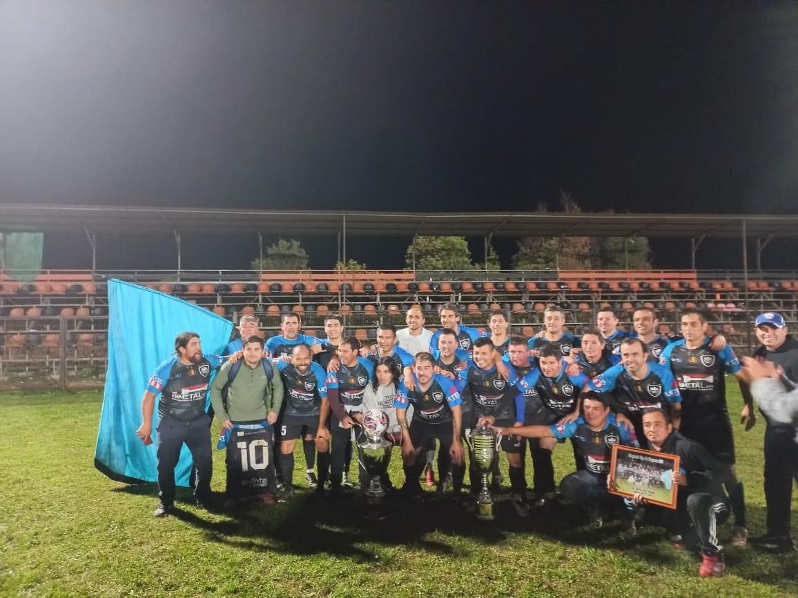 Viejos Cracks tendrán este domingo su puntapié inicial