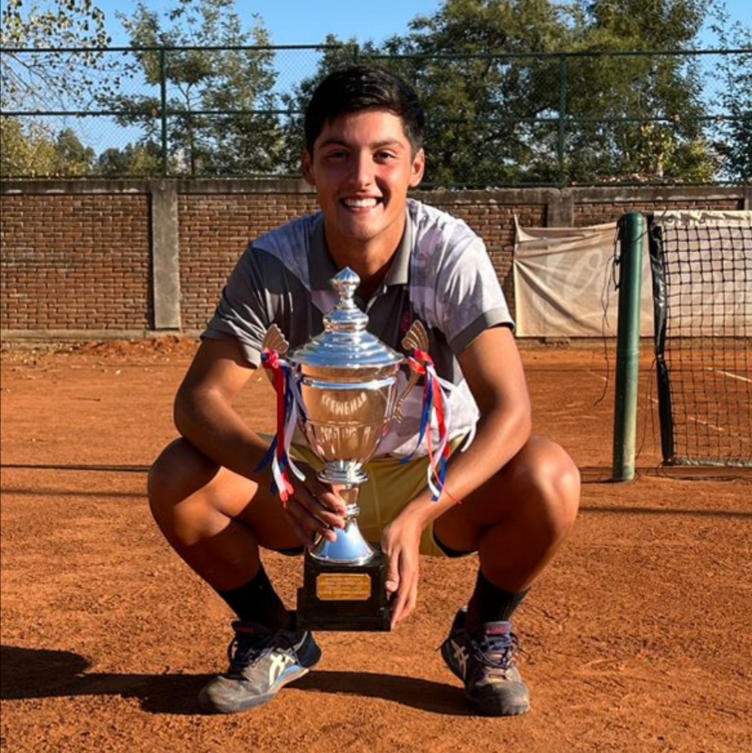 Javier Guzmán analizó su presente tras buenas actuaciones en la arcilla local