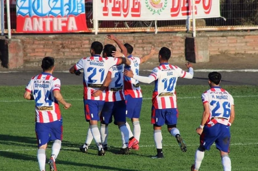 Deportes Linares afronta desafío con nuevo DT