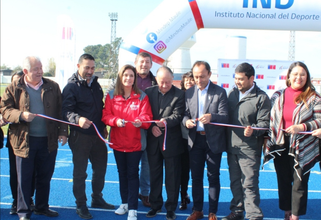 Ministro del Deporte inauguró las obras del renovado Estadio Fiscal de Parral