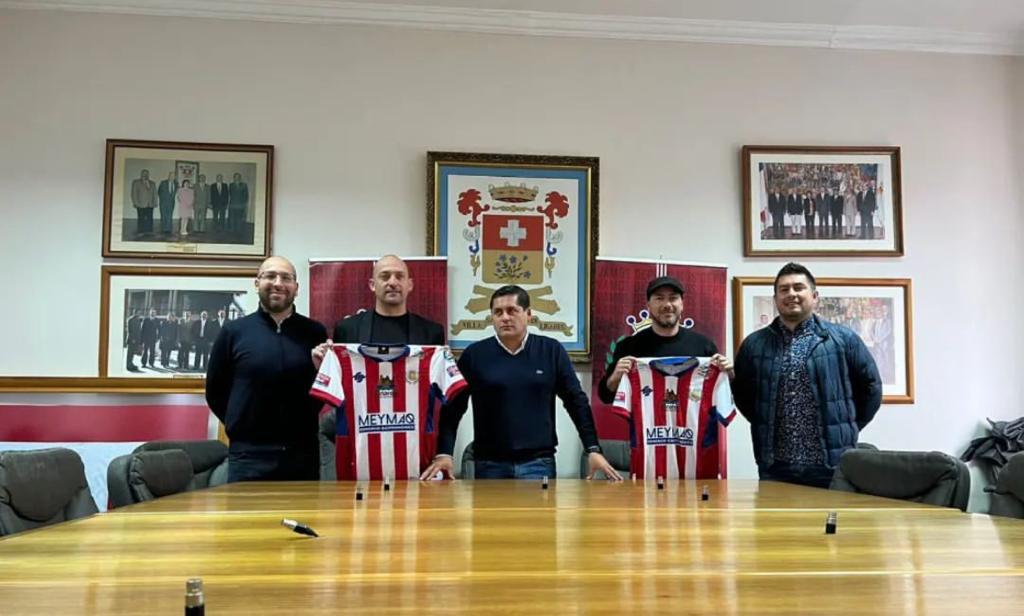 Eduardo Lobos y Jaime Valdés fueron oficializados en Deportes Linares