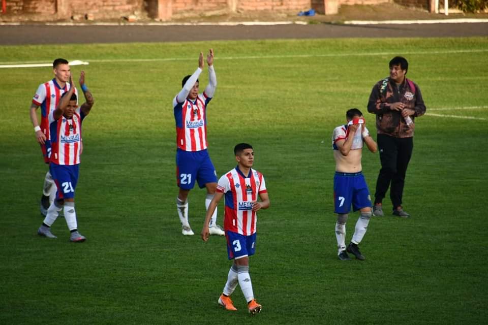 Linares termina primera rueda con su gente y buscando la victoria