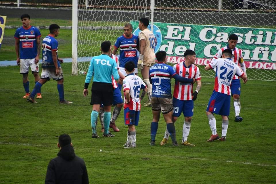 Linares logró paridad en una cancha compleja para jugar