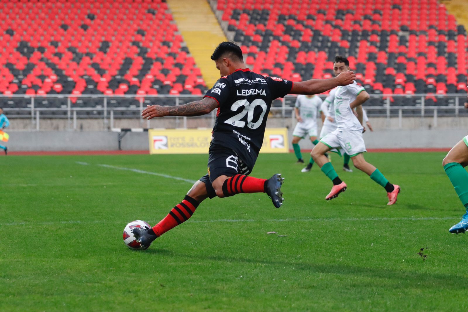 Técnico del Rojinegro adelantó cómo afrontará ambos frentes