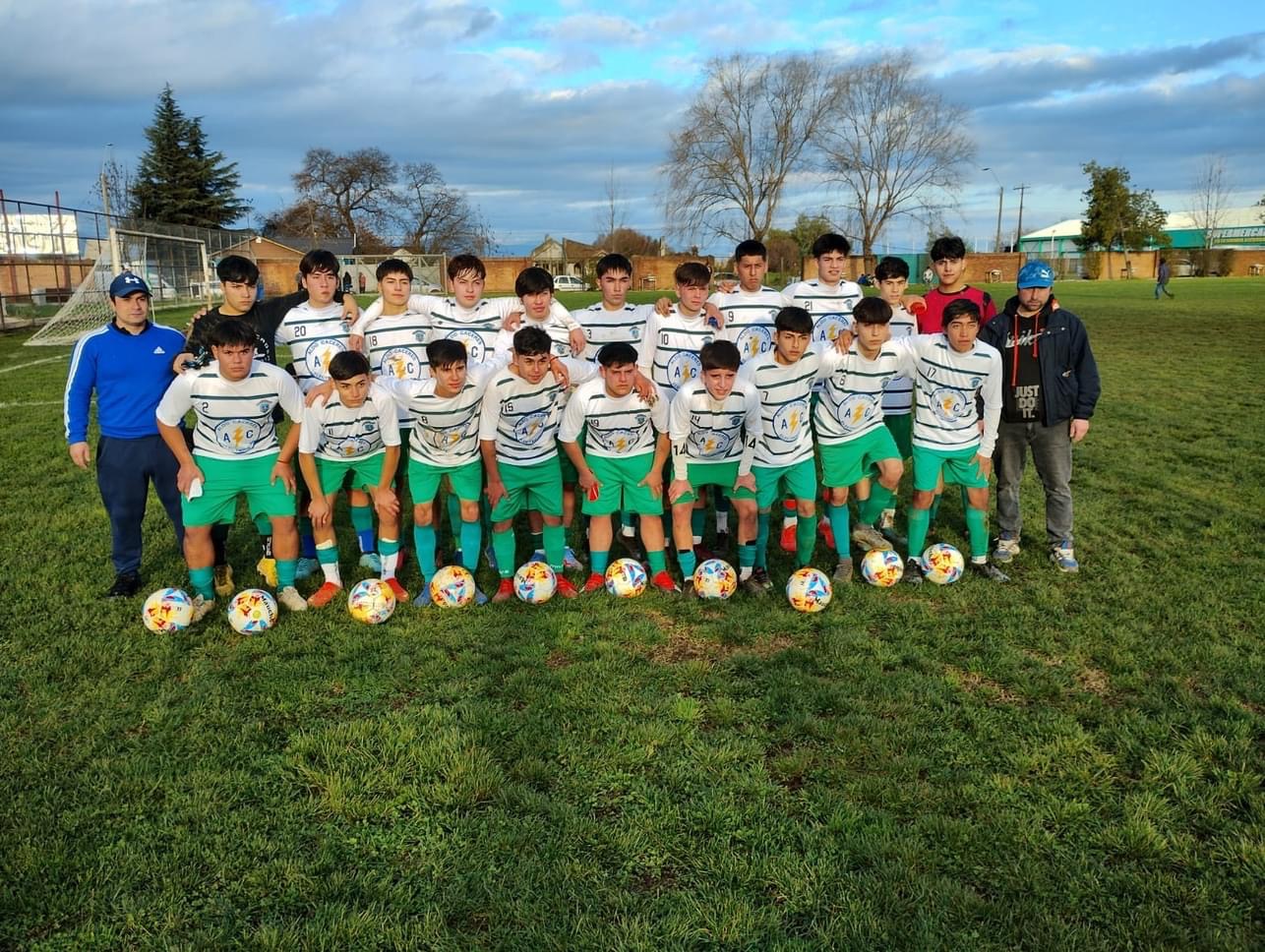 Selecciones adultas y juveniles ya tienen programaciones para el finde