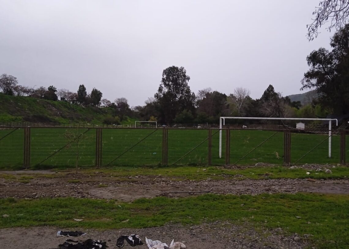 Funebreros luchan por recuperar su templo deportivo