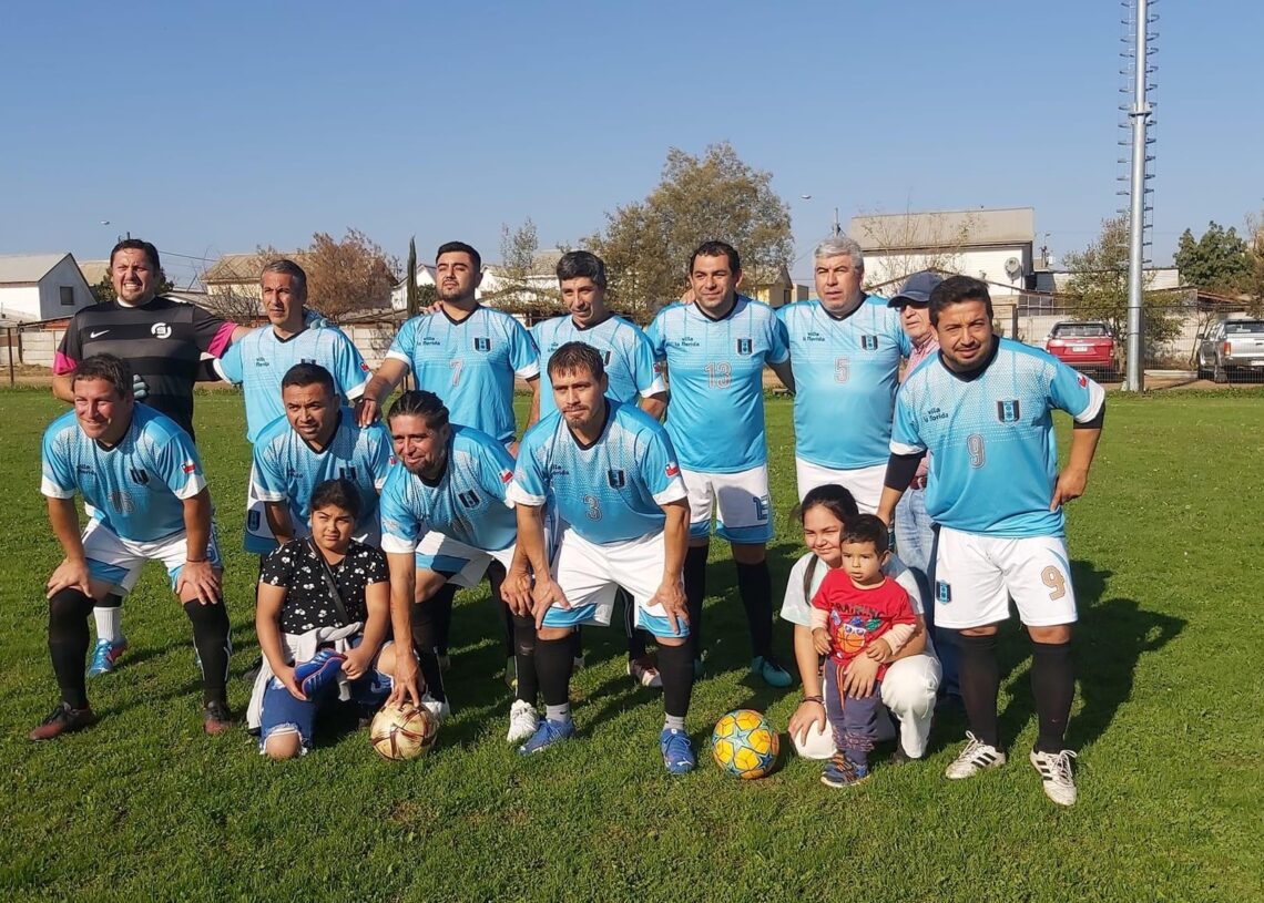 Viejitos Cracks viven intensa jornada pelotera