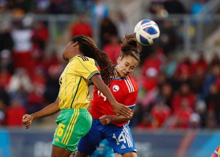 Chile goleó y avanzó a semis en los Panamericanos con aporte de talquina