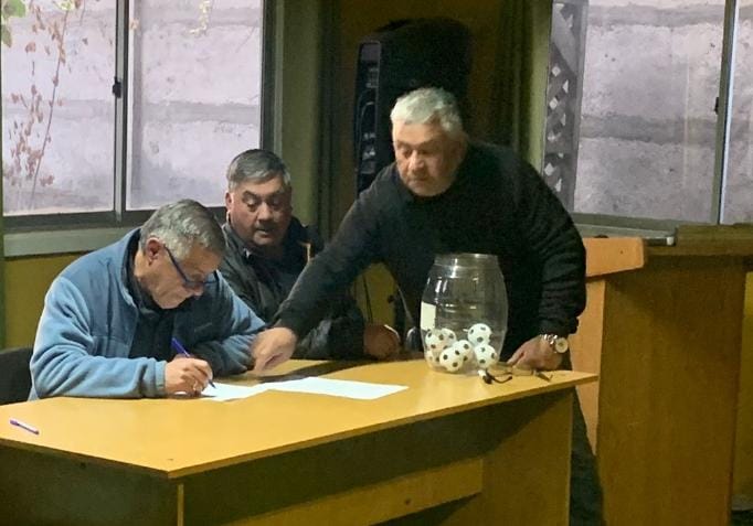 Listo sorteo de las citas regionales: Semifinales de infarto se jugarán en el Maule
