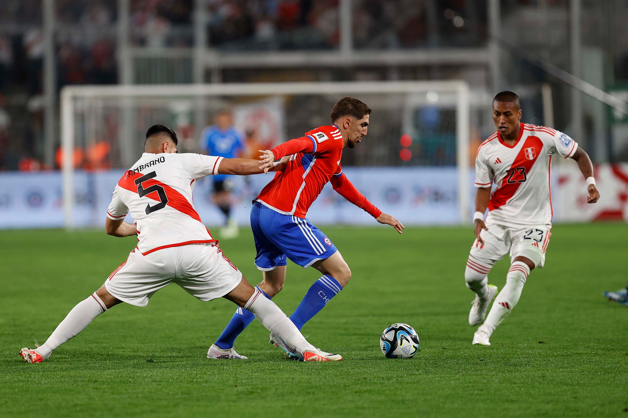 Chile consiguió sus primeros tres puntos en estas Clasificatorias