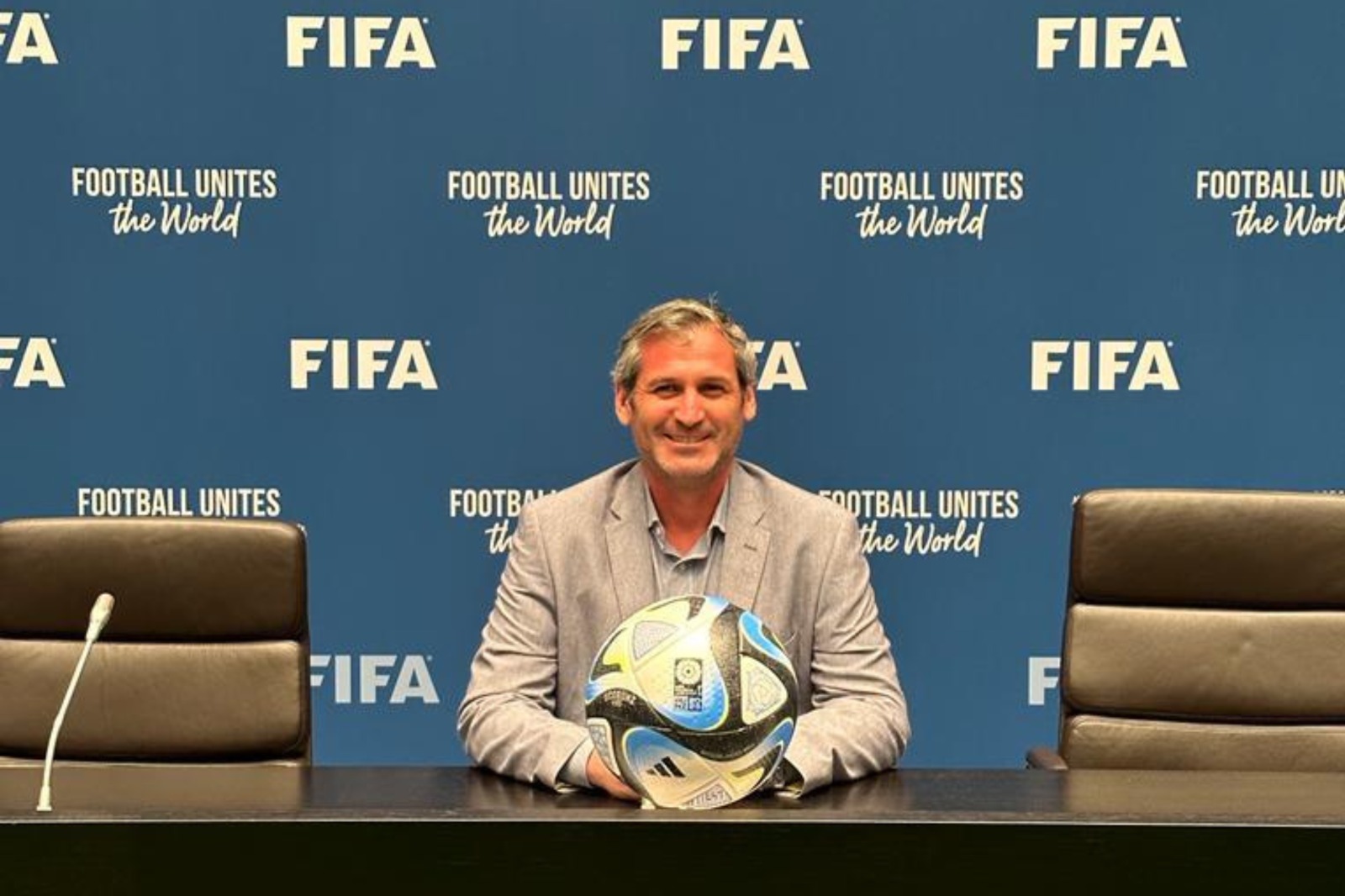 Profesor de Santo Tomás Talca fortalecerá formación de estudiantes tras presentar innovadora idea en la FIFA