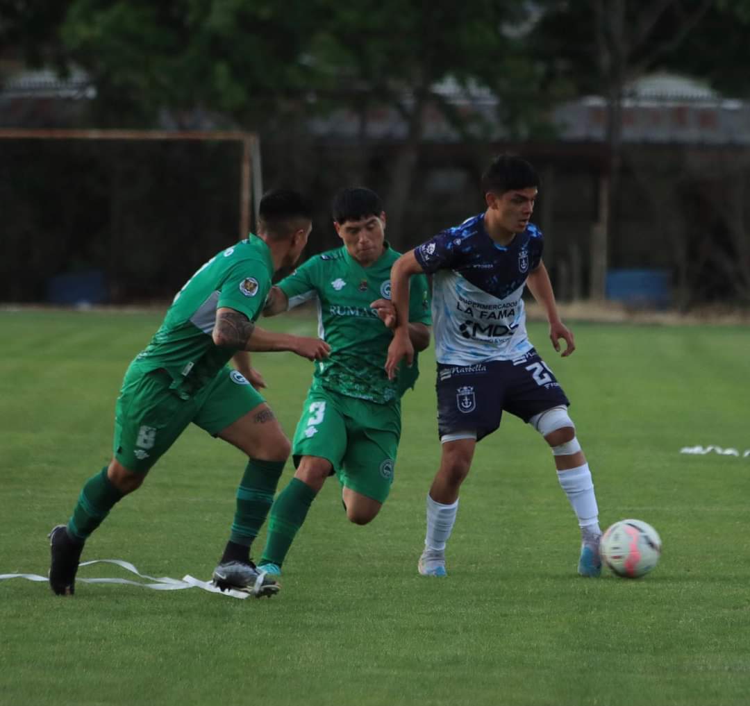 Constitución Unido bailó con la linda en la liguilla de la Tercera B