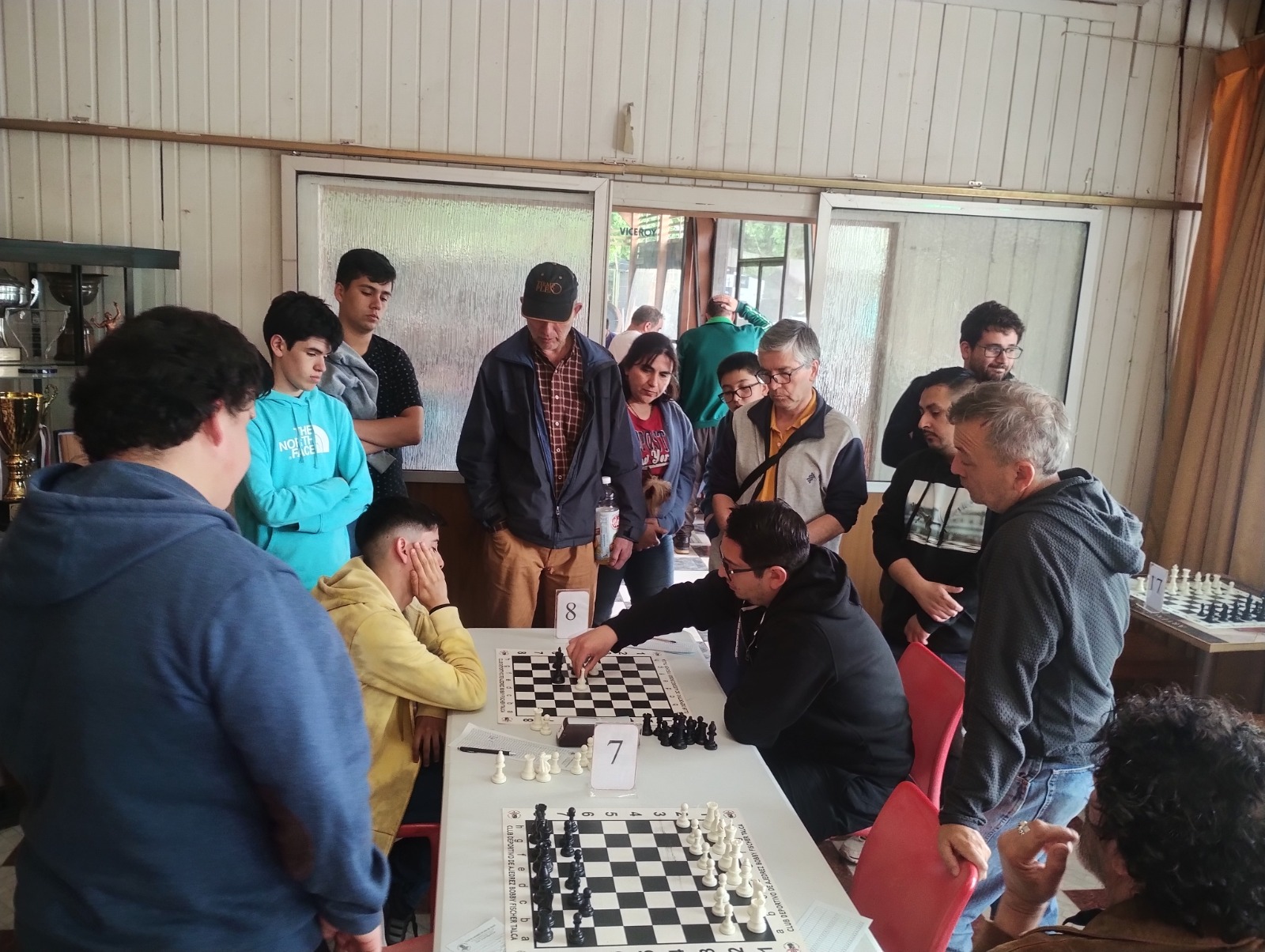 Las piezas del tablero se movieron en torneo internacional