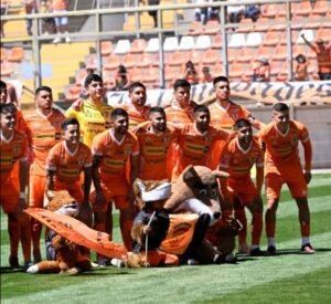 Curicó se refuerza con figura de la “B”