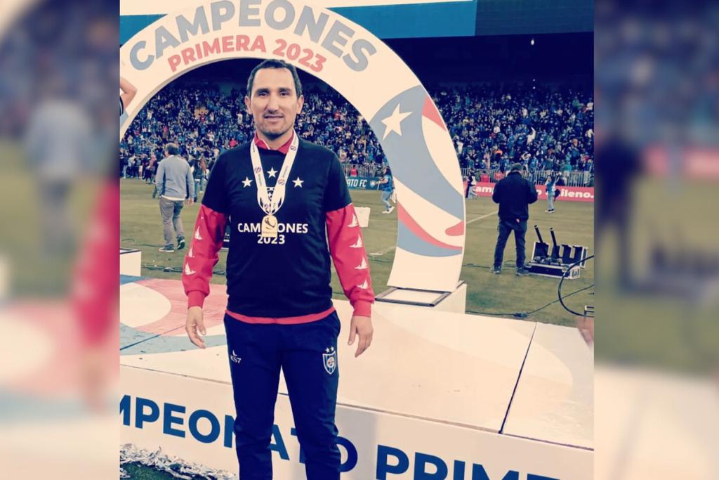 El psicólogo talquino detrás de un nuevo título de Huachipato
