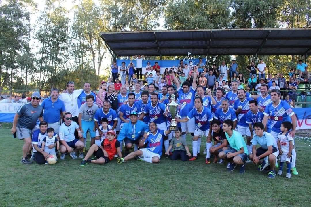 Fútbol talquino de luto por la partida de un pelotero de tomo y lomo
