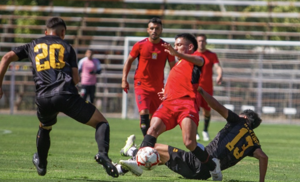 Curicó Unido sigue aceitando la máquina: Enfrentó a elenco de Segunda División
