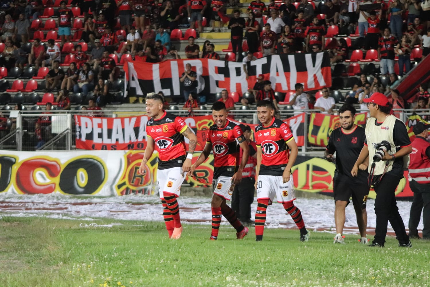 Con estos jugadores, cuerpo técnico y plana directiva el Rojinegro va por el ascenso
