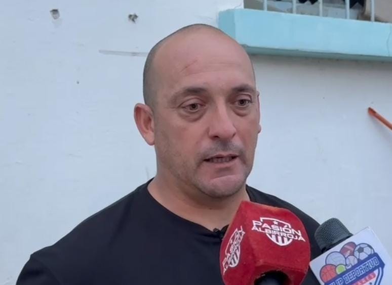 Lobos tras pregunta si renunciaría: “Es válido no contestar, estoy en mi derecho”