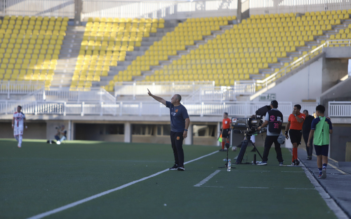 Luvera: “Todos los entrenadores hacemos cambios para intentar ganar los partidos”