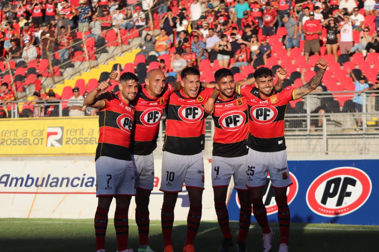Rangers goleó y se hizo fuerte en casa