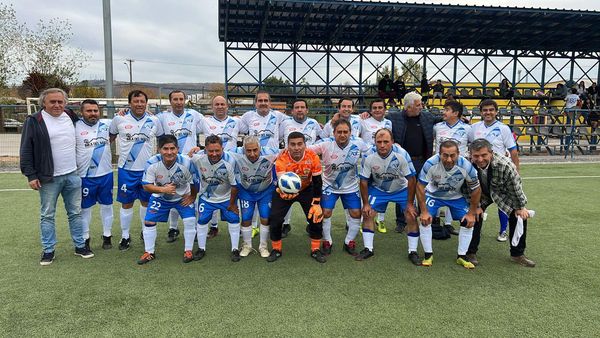 Villanos vestirán de corto por partida doble
