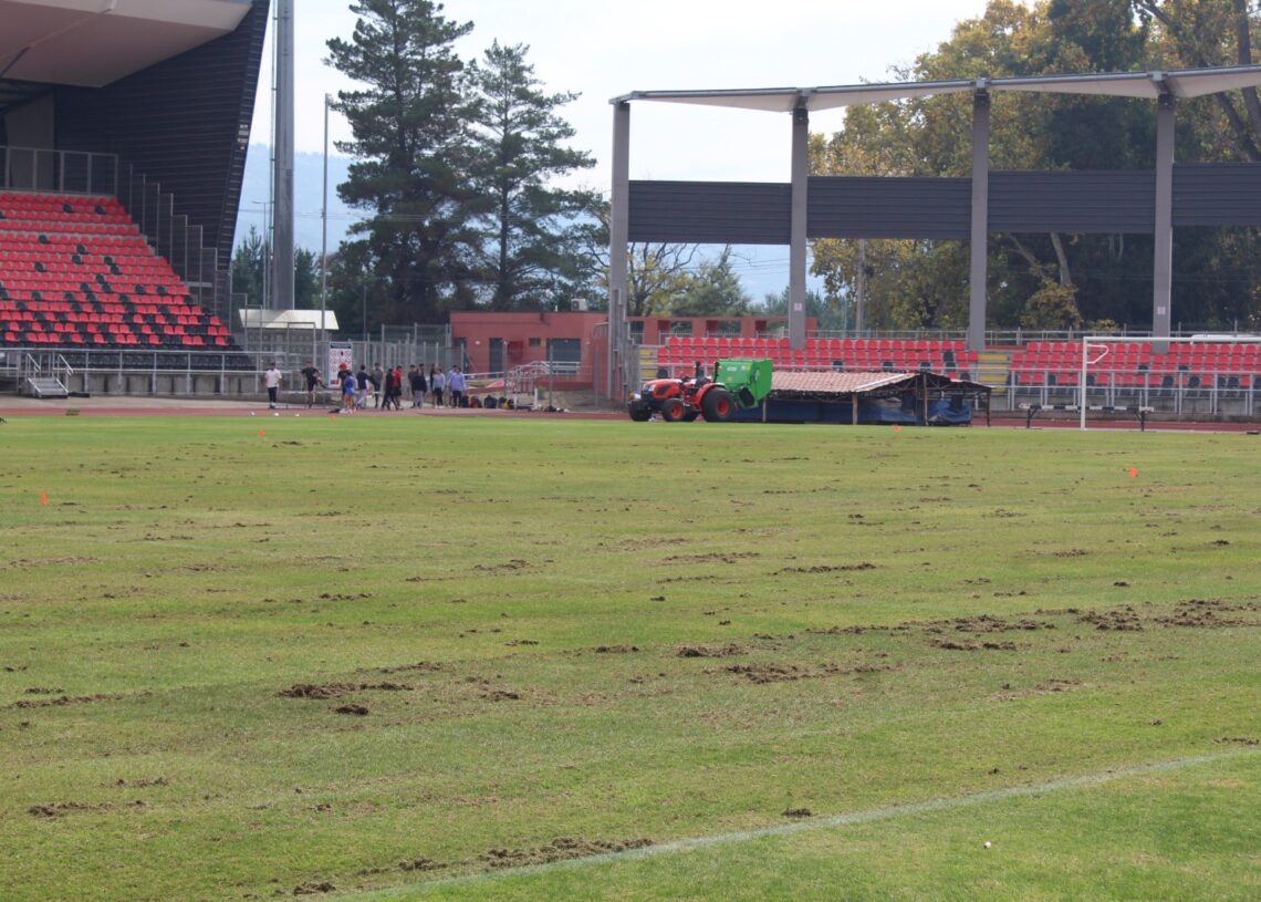 Estadio Fiscal inició proceso de resiembra