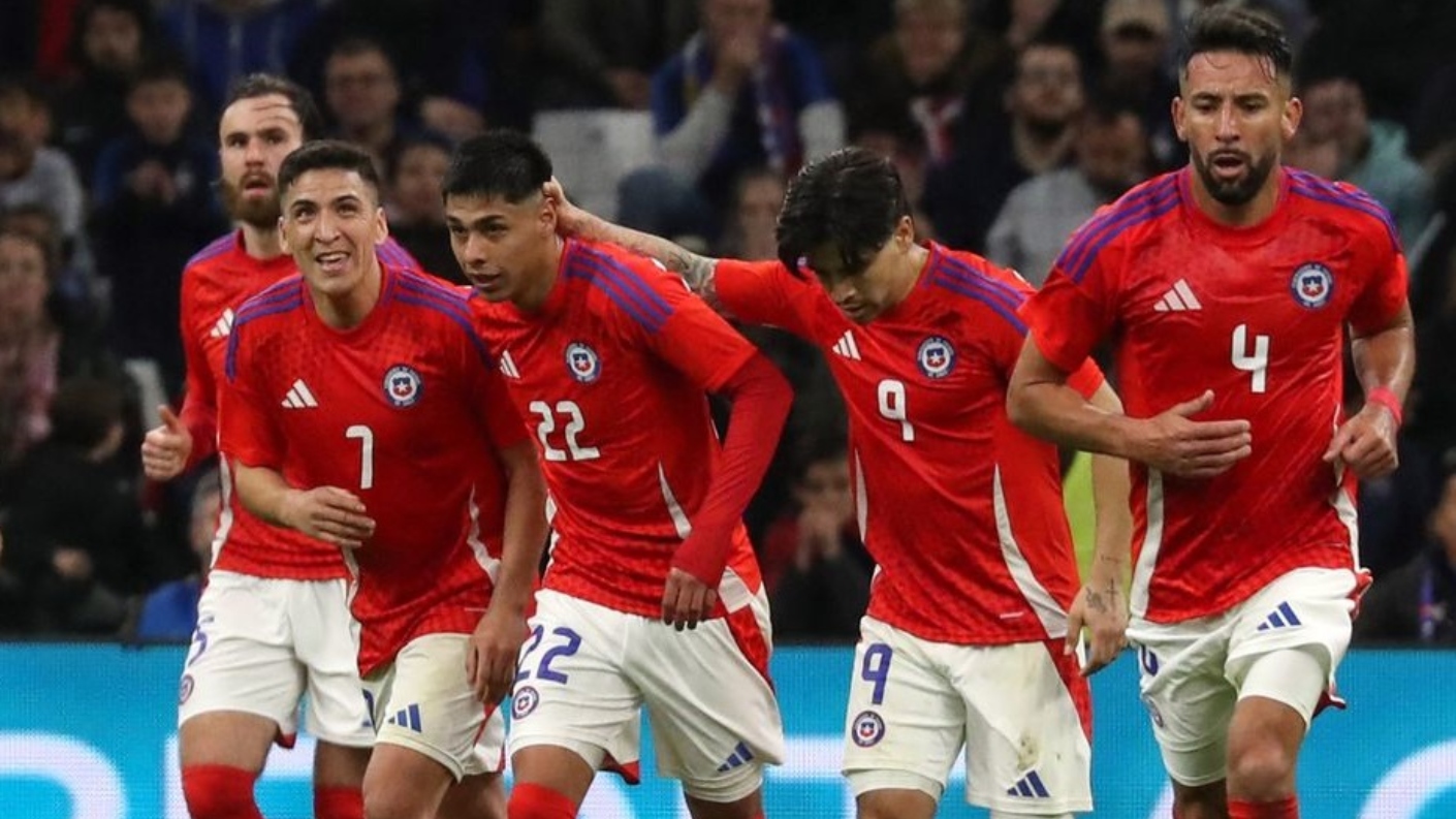 ¿Quién transmite el Chile-Paraguay y cuál es la probable oncena de la Roja?
