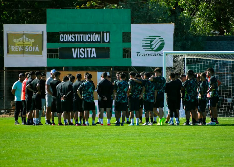 Constitución Unido inició entrenamientos y confirmó amistoso ante Colo-Colo