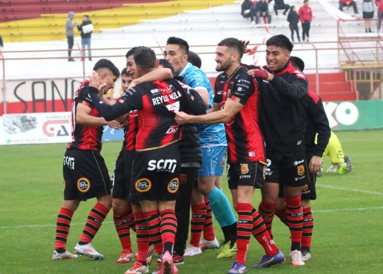 ¡No va más!: Rangers anuncia salida de jugador extranjero