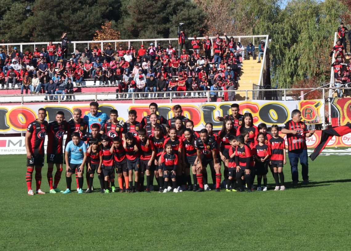 Futbolista deja atrás su lesión y se sumó a la par del plantel de Rangers