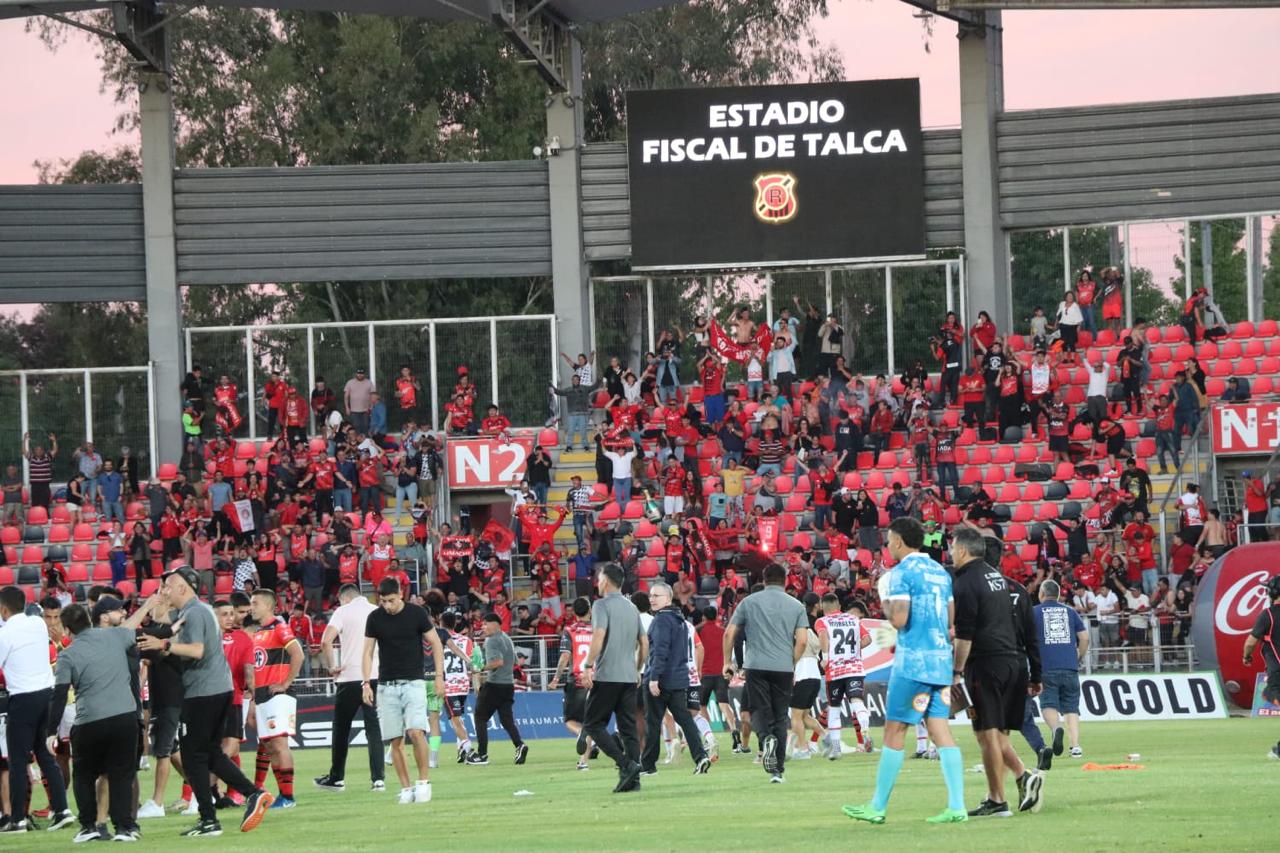 ¿Hay promociones?: Rangers regresa al Estadio Fiscal tras meses jugando fuera de Talca