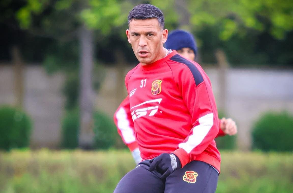 ¿Rangers apelará a la amarilla de Isaac Díaz?